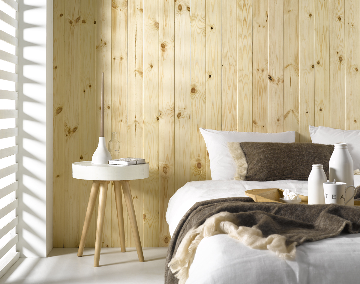 Wand in Kiefer
