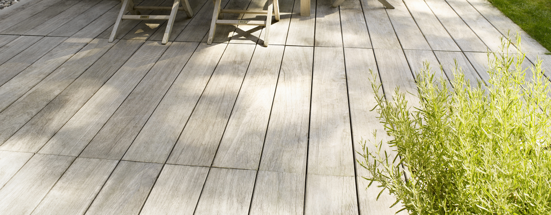 Terrasse, Massivholz, vergraut, imprägniert