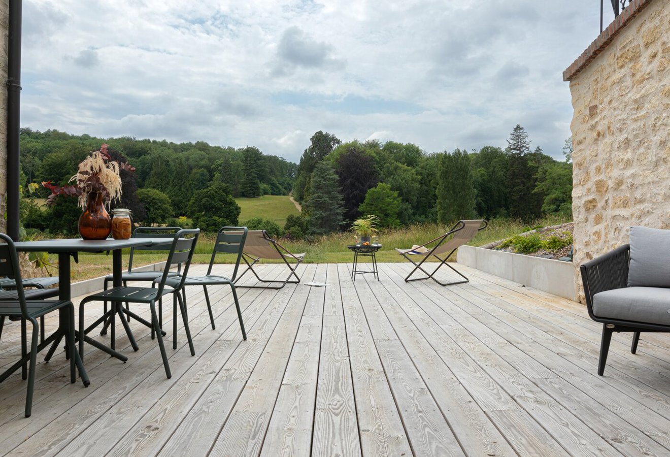Douglasie Terrasse Vergraut